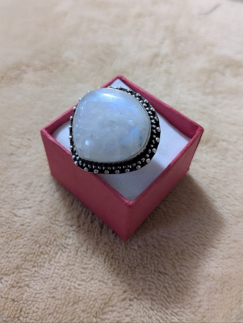 Rare Handcrafted Rainbow Moonstone With 'Blue Flash' Fat Teardrop Ring - Picture 13 of 14